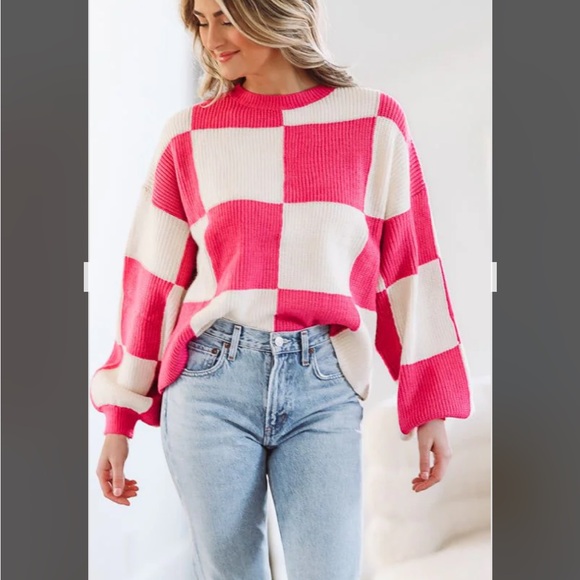 Adorable, Moon and Madison Junior Sweater🩷 - Picture 3 of 6